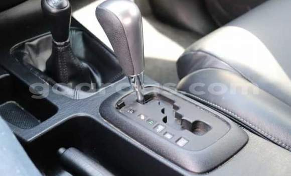 Buy Used Toyota Hilux Beige Car in Dakar in Dakar Buy Used Toyota Hilux Beige Car in Dakar in Dakar