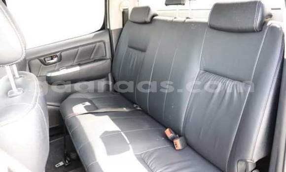 Buy Used Toyota Hilux Beige Car in Dakar in Dakar Buy Used Toyota Hilux Beige Car in Dakar in Dakar