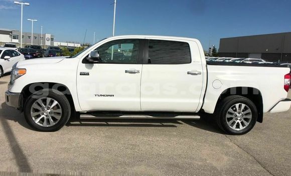Acheter Occasion Voiture Toyota Tundra Blanc à Dakar, Dakar Acheter Occasion Voiture Toyota Tundra Blanc à Dakar, Dakar