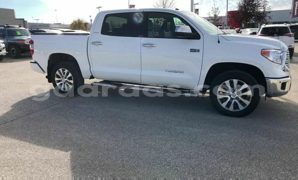 Acheter Occasion Voiture Toyota Tundra Blanc à Dakar, Dakar Acheter Occasion Voiture Toyota Tundra Blanc à Dakar, Dakar