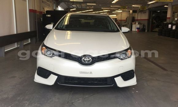 Acheter Occasion Voiture Toyota Corolla Blanc à Dakar, Dakar Acheter Occasion Voiture Toyota Corolla Blanc à Dakar, Dakar