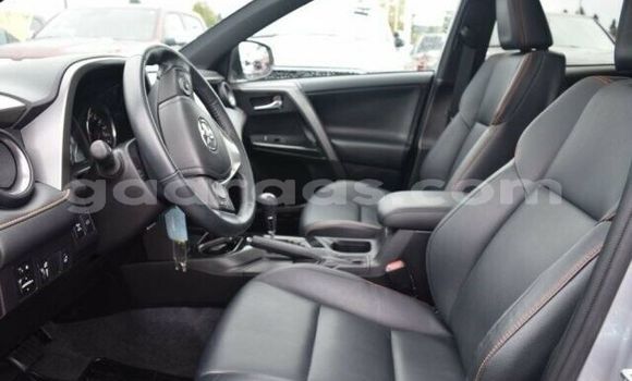 Acheter Occasion Voiture Toyota RAV4 Gris à Dakar, Dakar Acheter Occasion Voiture Toyota RAV4 Gris à Dakar, Dakar