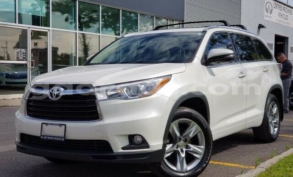 Acheter Occasion Voiture Toyota Highlander Blanc à Dakar, Dakar Acheter Occasion Voiture Toyota Highlander Blanc à Dakar, Dakar