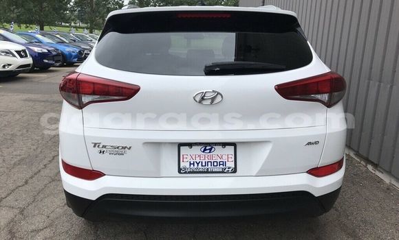 Acheter Occasion Voiture Hyundai Tucson Blanc à Dakar, Dakar Acheter Occasion Voiture Hyundai Tucson Blanc à Dakar, Dakar