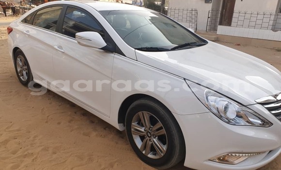 Buy Import Hyundai Sonata White Car in Dakar in Dakar Buy Import Hyundai Sonata White Car in Dakar in Dakar