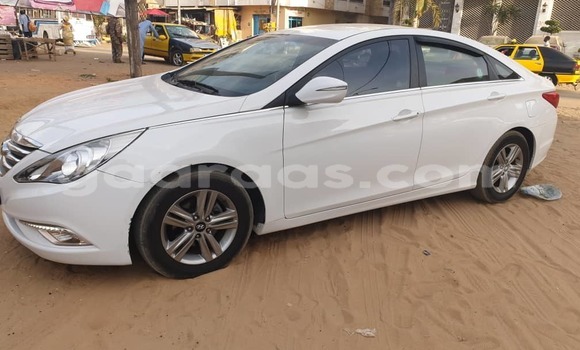 Buy Import Hyundai Sonata White Car in Dakar in Dakar Buy Import Hyundai Sonata White Car in Dakar in Dakar
