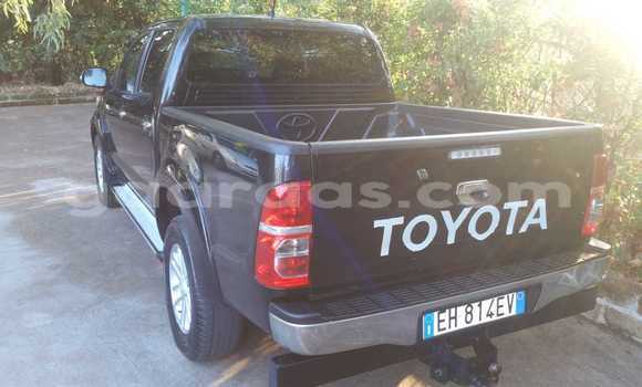 Buy Import Toyota Hilux Black Car in Dakar in Dakar Buy Import Toyota Hilux Black Car in Dakar in Dakar