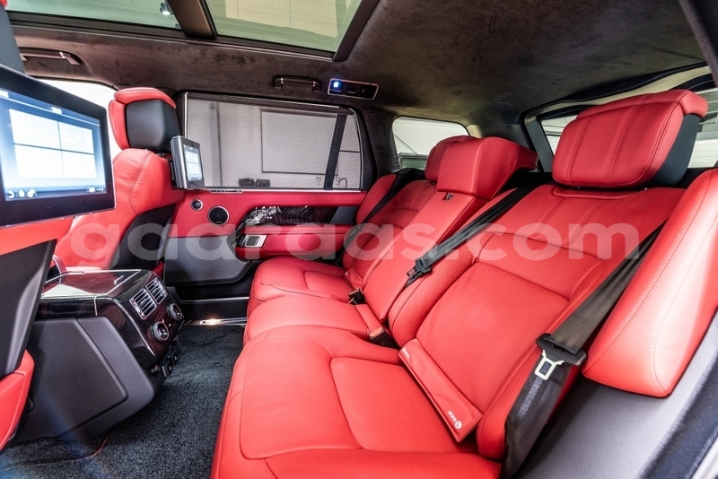 Big with watermark land rover range rover diourbel import dubai 3913
