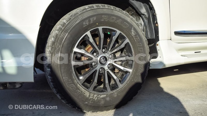 Big with watermark toyota prado dakar import dubai 3925