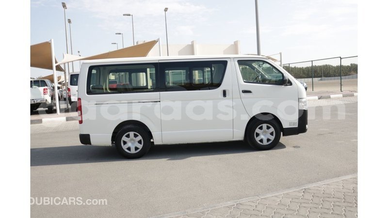 Big with watermark toyota hiace dakar import dubai 3936