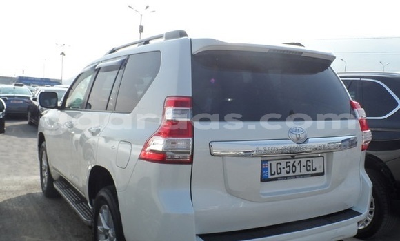 Acheter Occasion Voiture Toyota Prado Blanc à Dakar, Dakar Acheter Occasion Voiture Toyota Prado Blanc à Dakar, Dakar