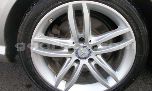 Acheter Occasion Voiture Mercedes‒Benz C–Class Gris à Gandiaye, Kaolack Acheter Occasion Voiture Mercedes‒Benz C–Class Gris à Gandiaye, Kaolack