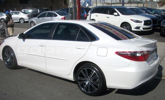 Acheter Occasion Voiture Toyota Camry Blanc à Gandiaye, Kaolack Acheter Occasion Voiture Toyota Camry Blanc à Gandiaye, Kaolack