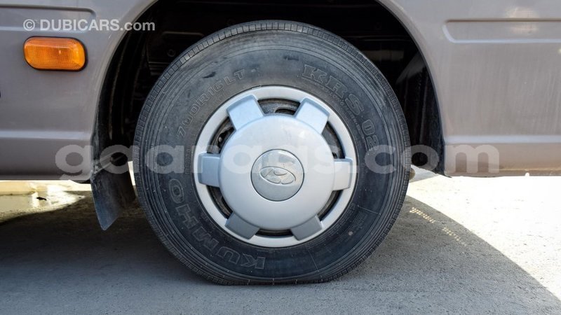 Big with watermark hyundai accent dakar import dubai 3978