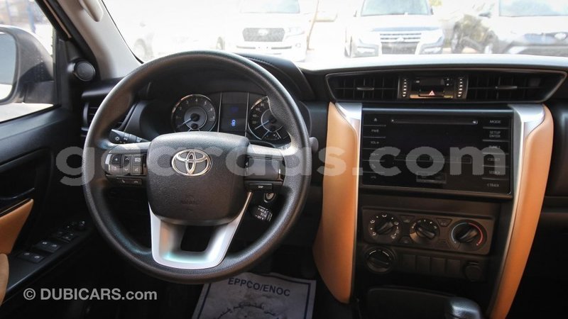 Big with watermark toyota fortuner dakar import dubai 3979