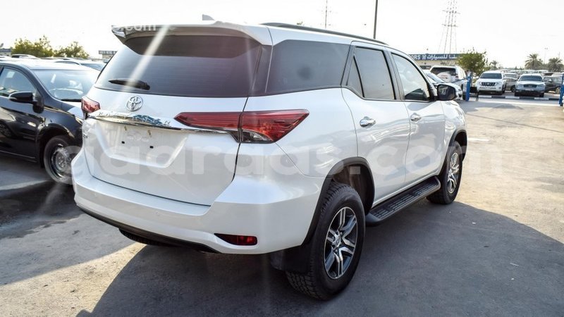 Big with watermark toyota fortuner dakar import dubai 3982