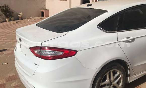 Acheter Occasion Voiture Ford Focus Blanc à Yoff au Dakar Acheter Occasion Voiture Ford Focus Blanc à Yoff au Dakar