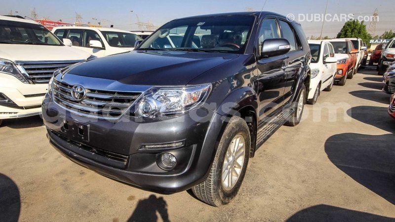 Big with watermark toyota fortuner dakar import dubai 4001