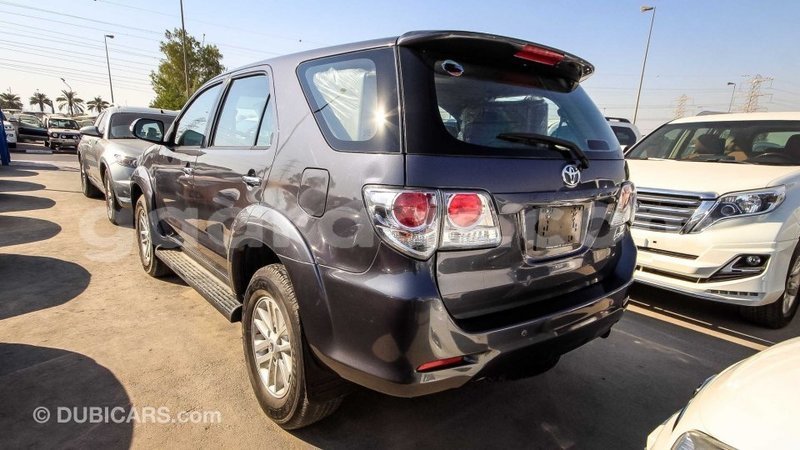 Big with watermark toyota fortuner dakar import dubai 4001