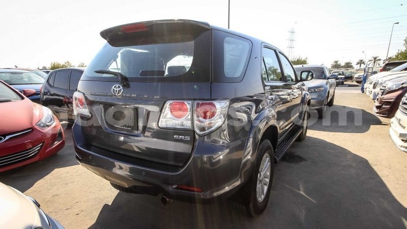 Big with watermark toyota fortuner dakar import dubai 4001