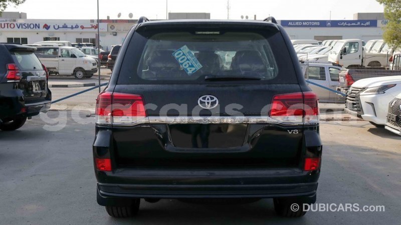 Big with watermark toyota land cruiser dakar import dubai 4082