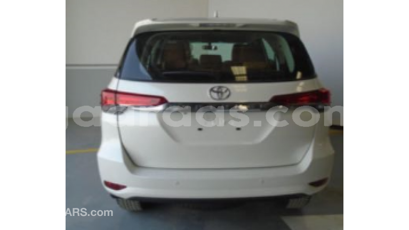 Big with watermark toyota fortuner dakar import dubai 4083