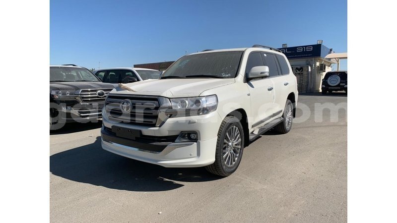 Big with watermark toyota land cruiser dakar import dubai 4086