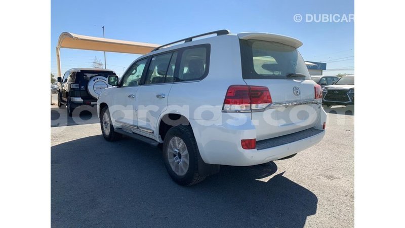 Big with watermark toyota land cruiser dakar import dubai 4087