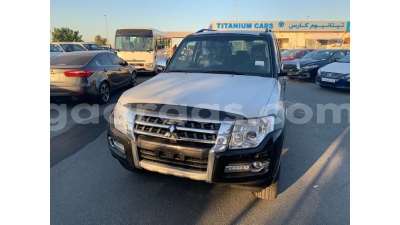 Big with watermark mitsubishi pajero dakar import dubai 4093