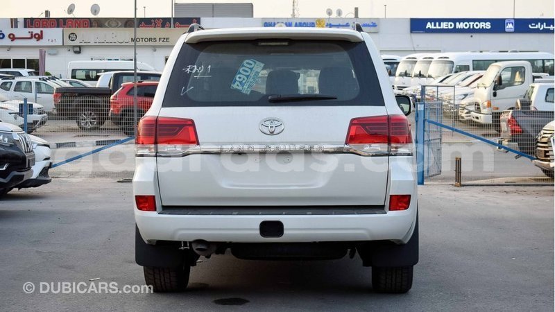 Big with watermark toyota land cruiser dakar import dubai 4101