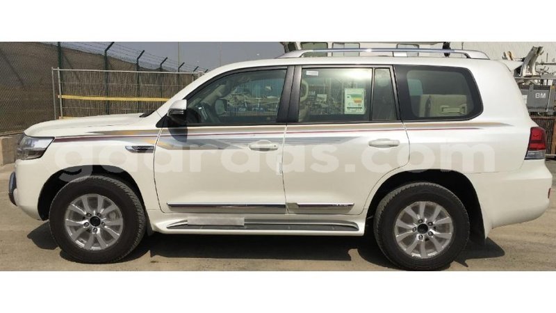 Big with watermark toyota land cruiser dakar import dubai 4107