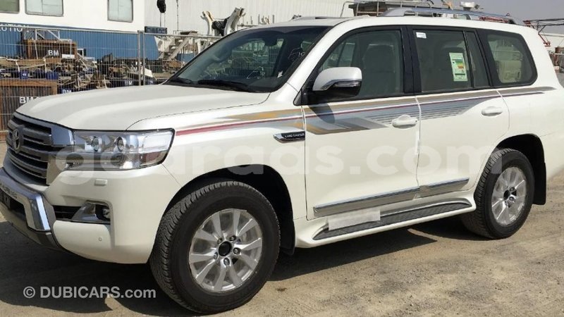 Big with watermark toyota land cruiser dakar import dubai 4107