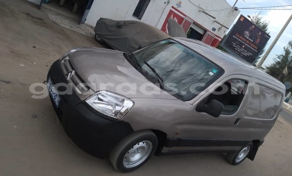 Buy Used Citroen Berlingo Brown Car in Dakar in Dakar Buy Used Citroen Berlingo Brown Car in Dakar in Dakar