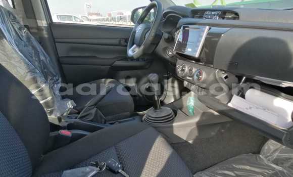 Buy New Toyota Hilux White Car in Import - Dubai in Diourbel Buy New Toyota Hilux White Car in Import - Dubai in Diourbel
