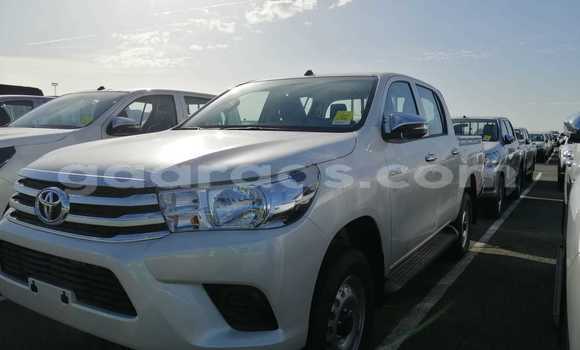 Buy New Toyota Hilux White Car in Import - Dubai in Diourbel Buy New Toyota Hilux White Car in Import - Dubai in Diourbel