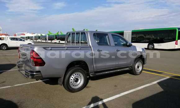 Buy New Toyota Hilux White Car in Import - Dubai in Diourbel Buy New Toyota Hilux White Car in Import - Dubai in Diourbel