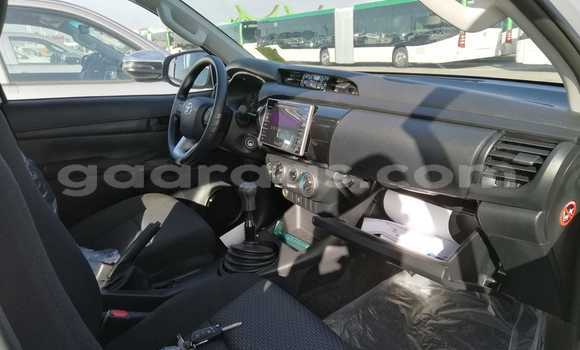 Buy New Toyota Hilux White Car in Import - Dubai in Diourbel Buy New Toyota Hilux White Car in Import - Dubai in Diourbel