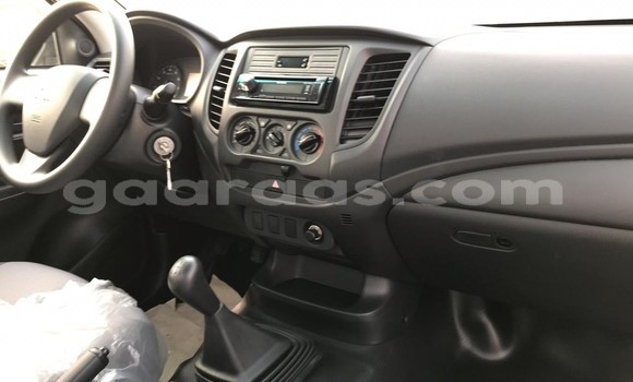 Buy New Mitsubishi L200 Black Car in Import - Dubai in Diourbel Buy New Mitsubishi L200 Black Car in Import - Dubai in Diourbel