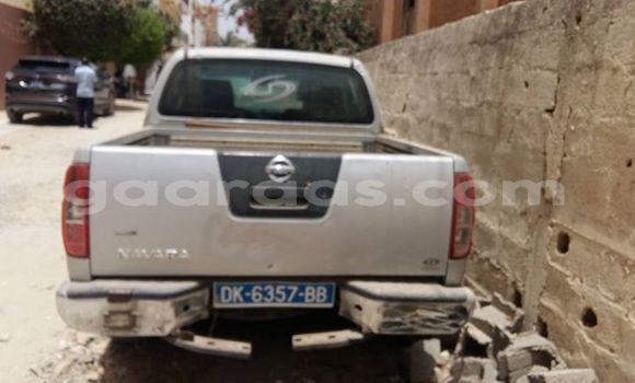 Acheter Occasion Voiture Nissan Navara Gris à Grand Dakar au Dakar Acheter Occasion Voiture Nissan Navara Gris à Grand Dakar au Dakar
