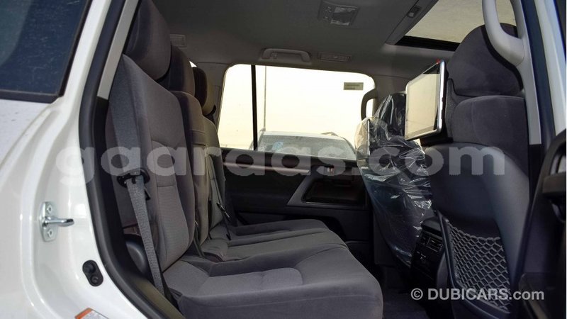 Big with watermark toyota land cruiser dakar import dubai 4185