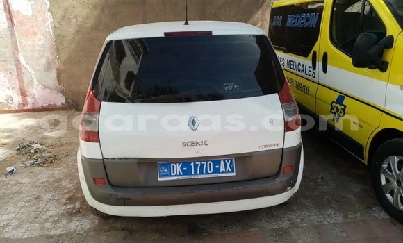 Dieundeu Occasion Renault Scenic White Auto in Dakar in Dakar Dieundeu Occasion Renault Scenic White Auto in Dakar in Dakar