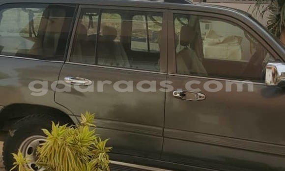 Dieundeu Occasion Toyota Land Cruiser Prado Green Auto in Dakar in Dakar Dieundeu Occasion Toyota Land Cruiser Prado Green Auto in Dakar in Dakar