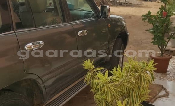 Dieundeu Occasion Toyota Land Cruiser Prado Green Auto in Dakar in Dakar Dieundeu Occasion Toyota Land Cruiser Prado Green Auto in Dakar in Dakar