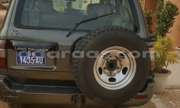 Dieundeu Occasion Toyota Land Cruiser Prado Green Auto in Dakar in Dakar Dieundeu Occasion Toyota Land Cruiser Prado Green Auto in Dakar in Dakar
