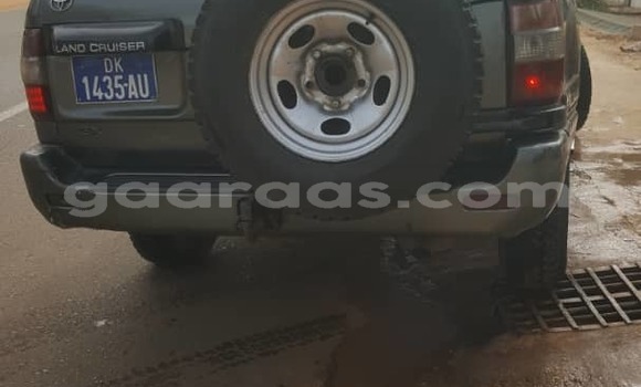 Dieundeu Occasion Toyota Land Cruiser Prado Green Auto in Dakar in Dakar Dieundeu Occasion Toyota Land Cruiser Prado Green Auto in Dakar in Dakar