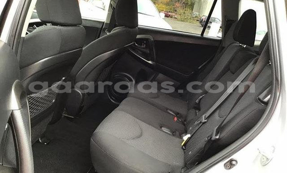 Acheter Occasion Voiture Toyota RAV4 Gris à Saint–Louis, Saint-Louis Acheter Occasion Voiture Toyota RAV4 Gris à Saint–Louis, Saint-Louis