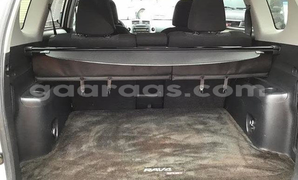 Acheter Occasion Voiture Toyota RAV4 Gris à Saint–Louis, Saint-Louis Acheter Occasion Voiture Toyota RAV4 Gris à Saint–Louis, Saint-Louis