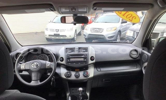 Acheter Occasion Voiture Toyota RAV4 Gris à Saint–Louis, Saint-Louis Acheter Occasion Voiture Toyota RAV4 Gris à Saint–Louis, Saint-Louis