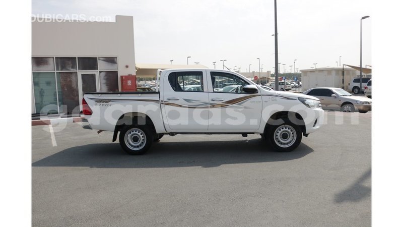 Big with watermark toyota hilux dakar import dubai 4290