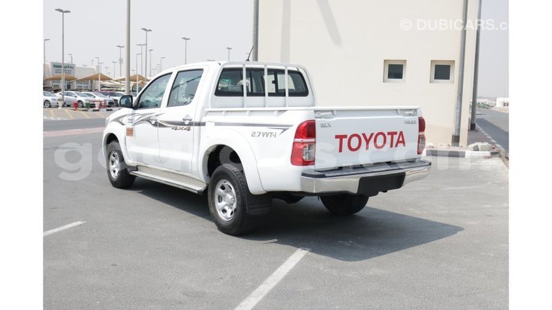 Big with watermark toyota hilux dakar import dubai 4293